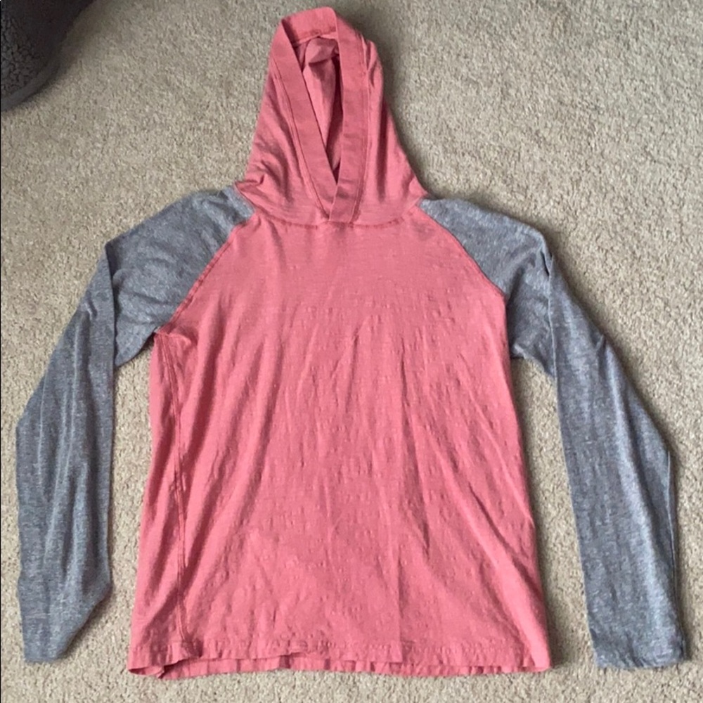 Lightweight sweater